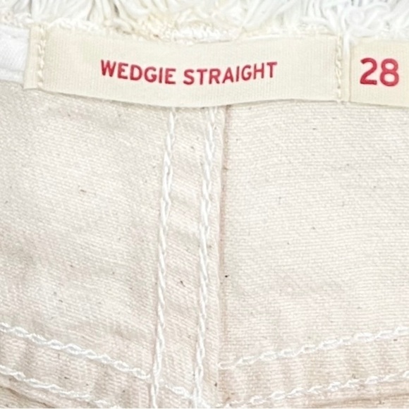 NWT Levi’s Wedgie Straight High Waisted Ripped Waist Jeans Ecru White - Picture 4 of 8